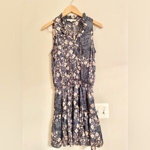 LoveStitch Erica Gray Floral Smocked-Waist Sleeveless Mini Dress Size Small- EUC